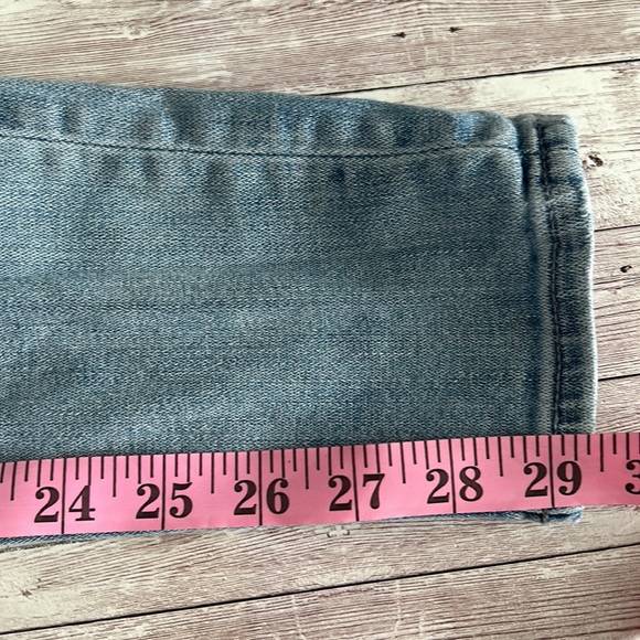 American Eagle Outfitters Light Wash Distressed Super Hi Rise Jeggings Jeans - Picture 8 of 9